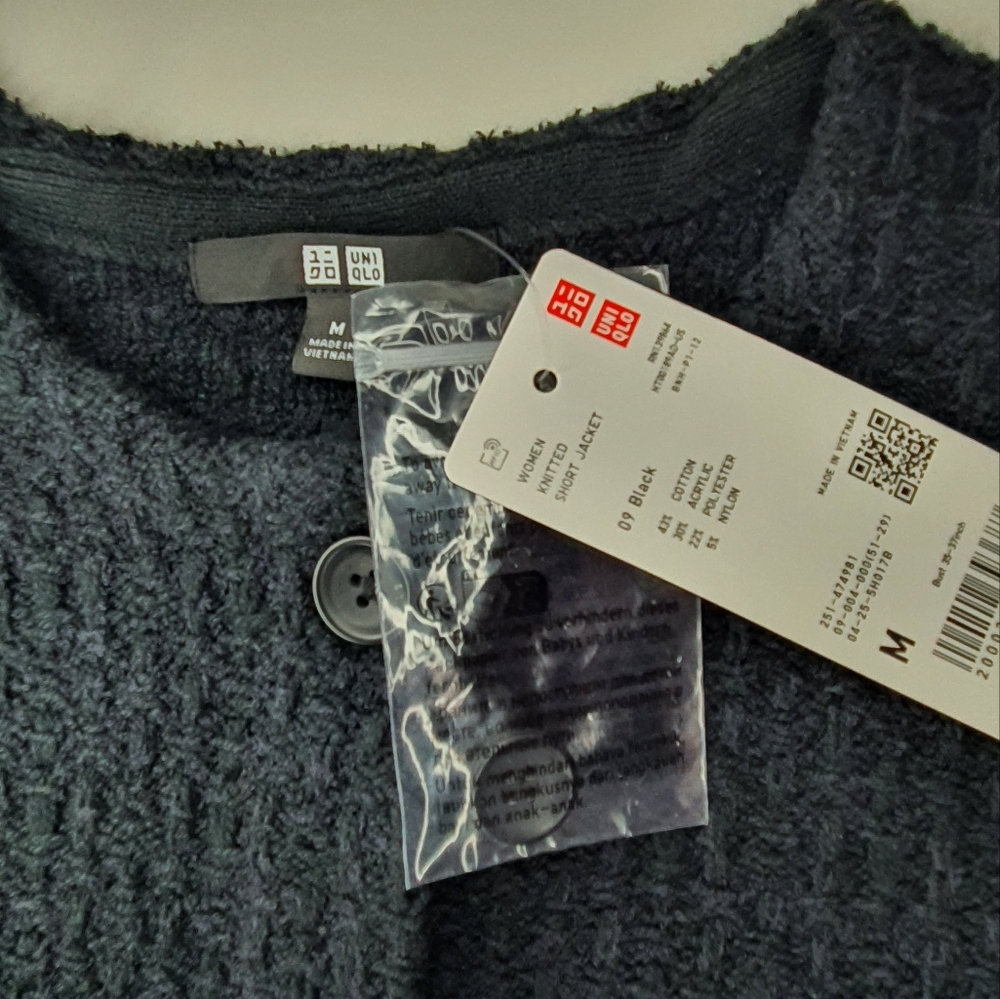 Uniqlo Knitted Short Jacket M Black NWT - Picture 2 of 5